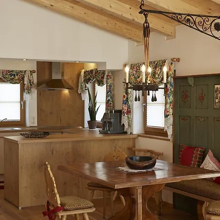 Burgchalet * Reutte