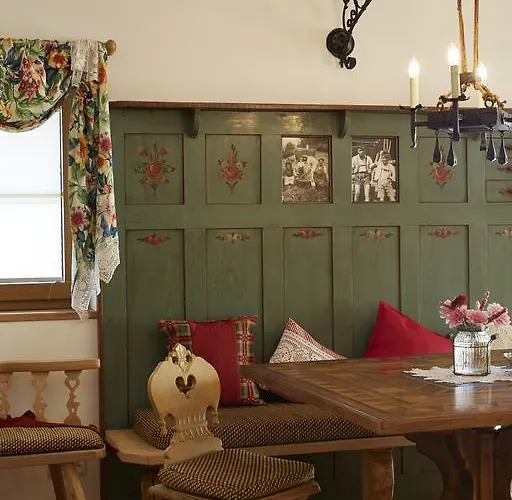 Burgchalet Chalet Reutte